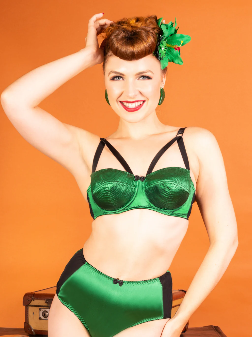 Vintage Lingerie, Fashion and Stockings Inspired by the 1950s